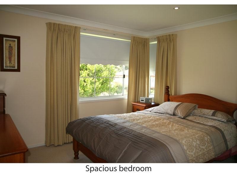 6 Driver Ave, Mollymook NSW 2539