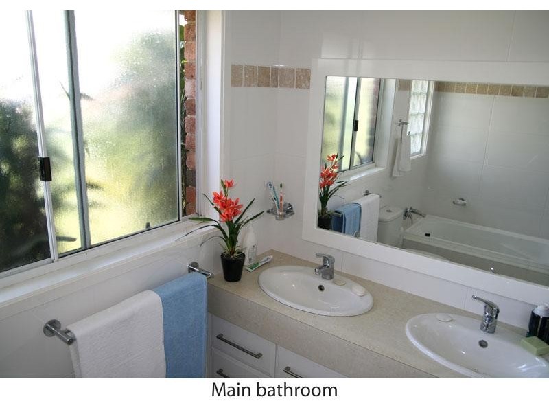 6 Driver Ave, Mollymook NSW 2539