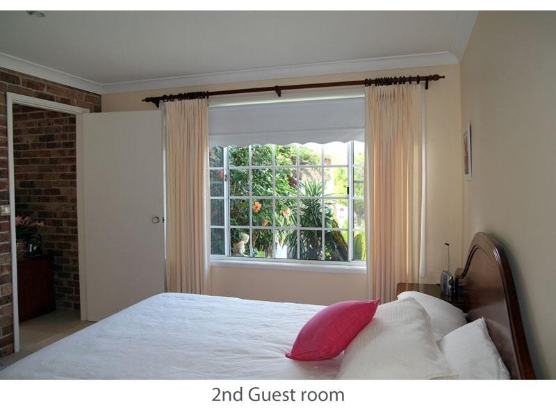 6 Driver Ave, Mollymook NSW 2539