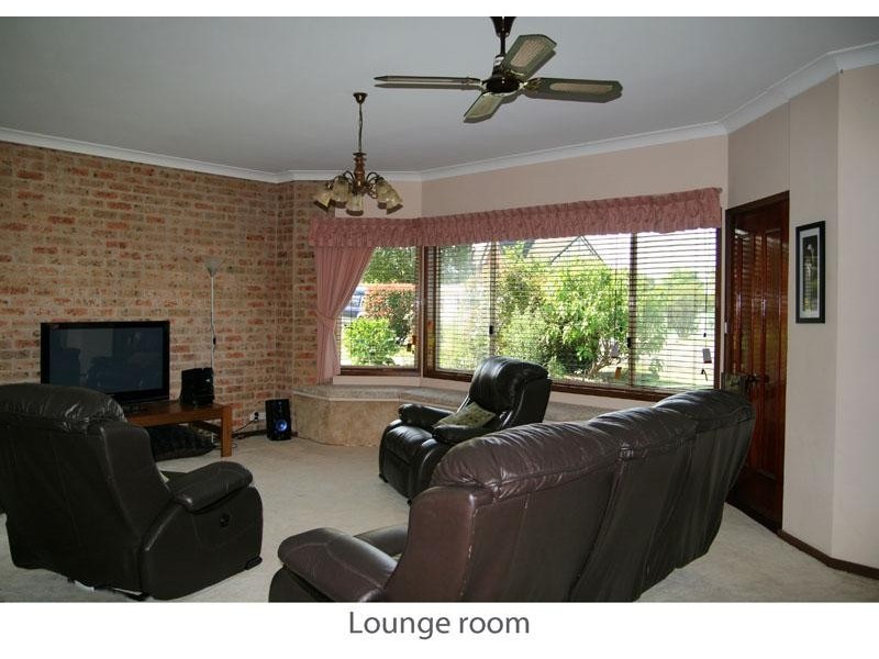 33 Garside Rd, Mollymook NSW 2539