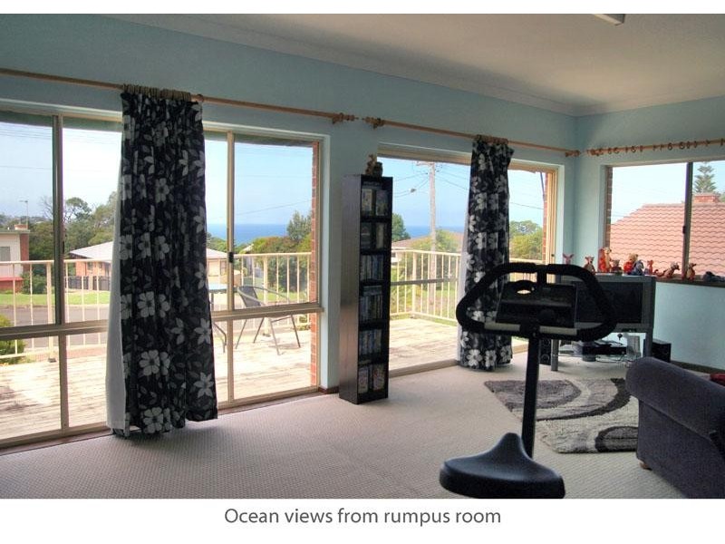 33 Garside Rd, Mollymook NSW 2539