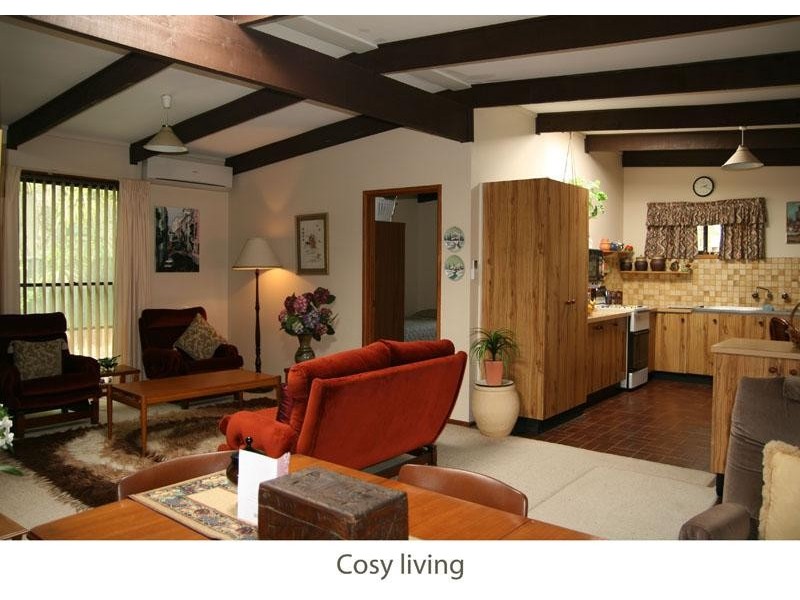 38 Jones Ave, Mollymook NSW 2539