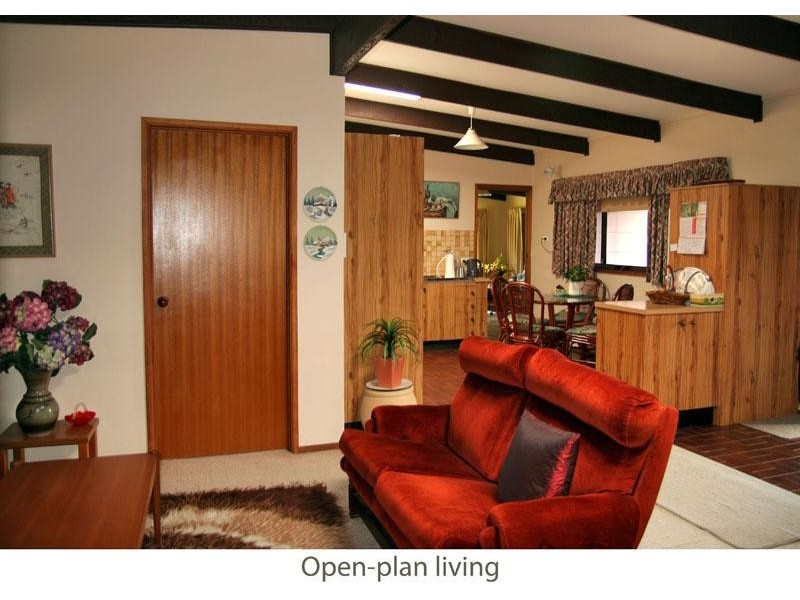 38 Jones Ave, Mollymook NSW 2539