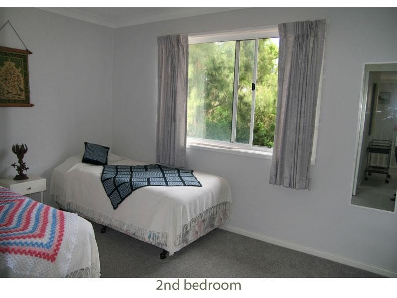 11 Bond Pl, Mollymook NSW 2539