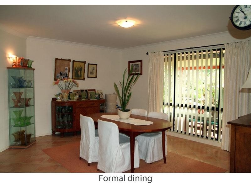 15 Blake Pl, Narrawallee NSW 2539