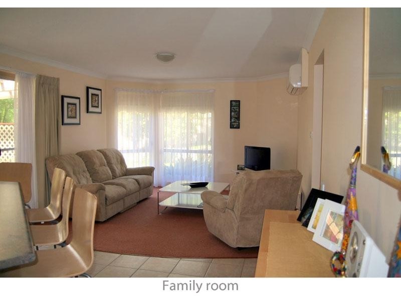 3 Taurus Spur, Narrawallee NSW 2539