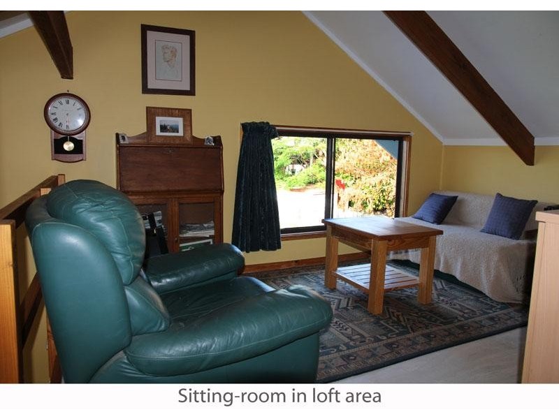 7  Virgo Pl, Narrawallee NSW 2539