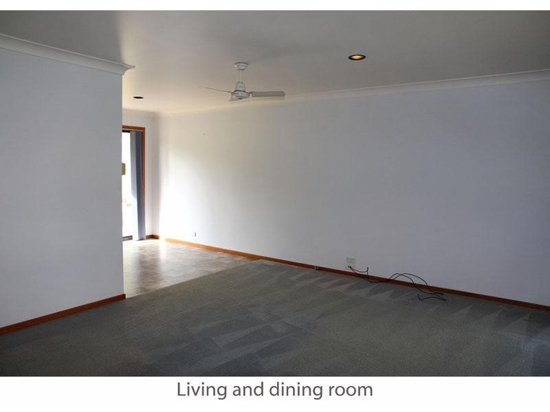 4 Libra Pl, Narrawallee NSW 2539