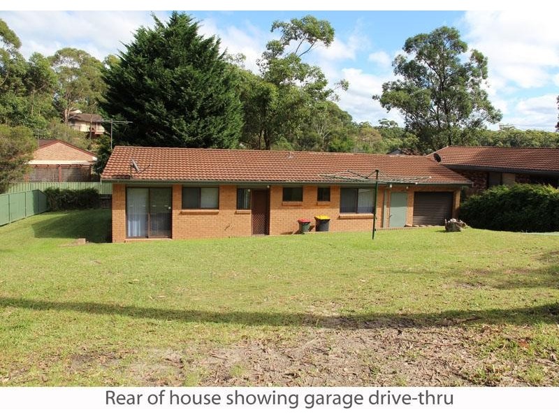 4 Libra Pl, Narrawallee NSW 2539