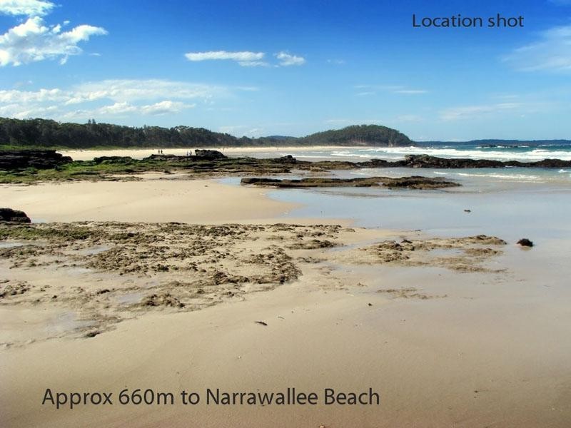 4 Libra Pl, Narrawallee NSW 2539