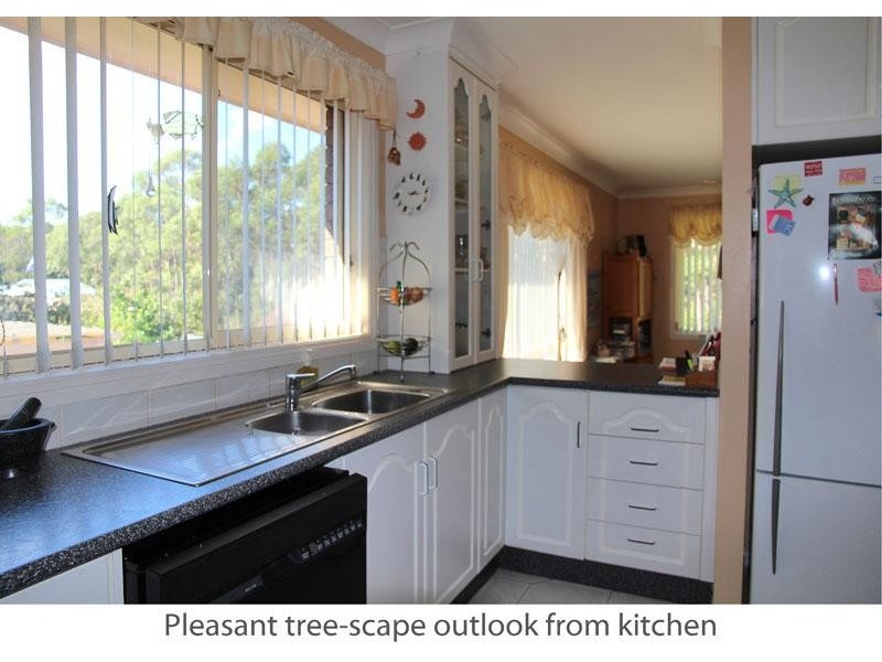 92 Leo Dr, Narrawallee NSW 2539