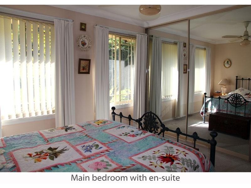 92 Leo Dr, Narrawallee NSW 2539