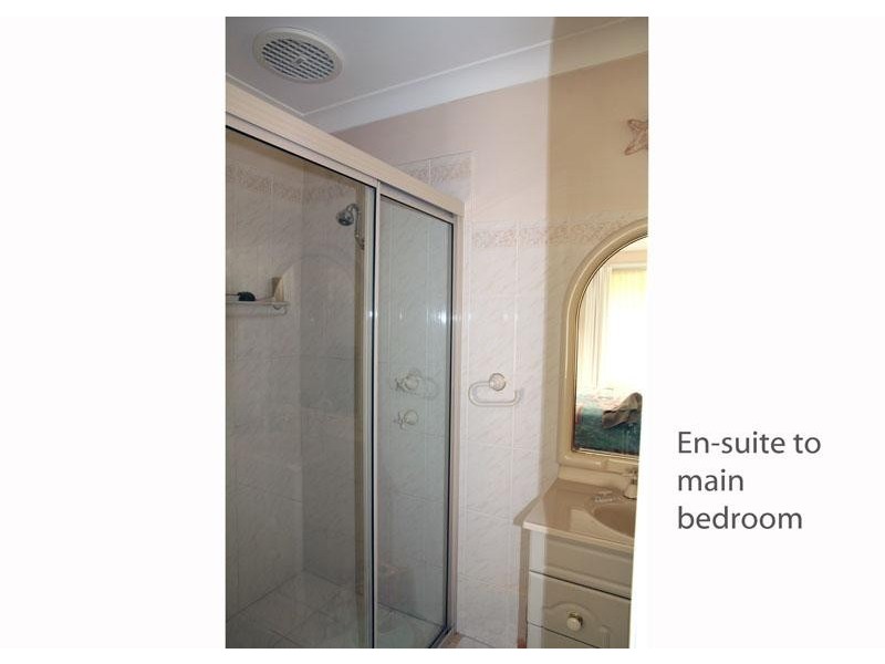 92 Leo Dr, Narrawallee NSW 2539