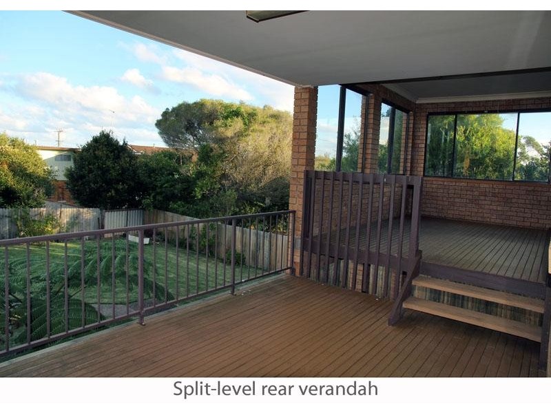 24  Jones  Ave, Mollymook NSW 2539