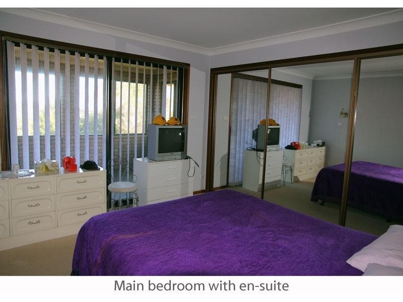 24  Jones  Ave, Mollymook NSW 2539