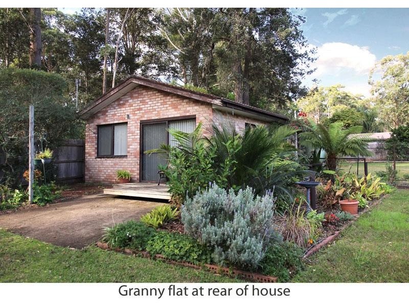 44 Leo Dr, Narrawallee NSW 2539