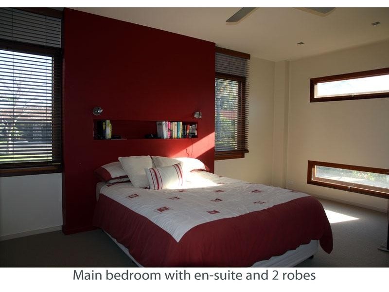42 Anker Ave, Mollymook NSW 2539