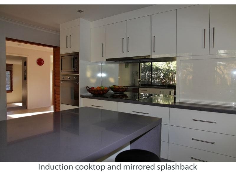 42 Anker Ave, Mollymook NSW 2539