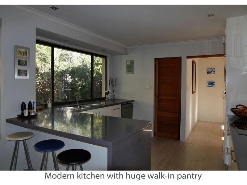 42 Anker Ave, Mollymook NSW 2539