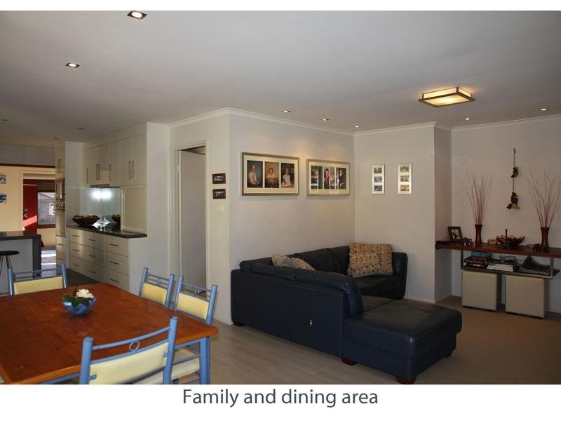 42 Anker Ave, Mollymook NSW 2539