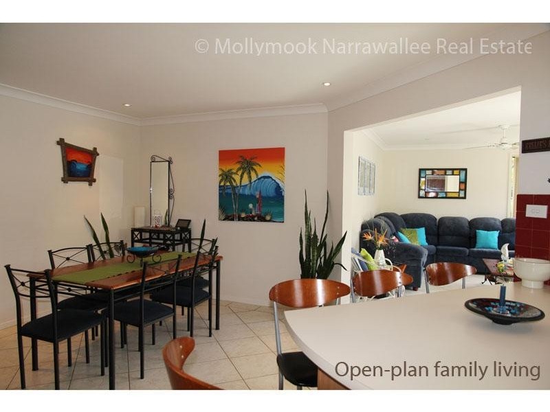 6 Kooralbyn Ave, Mollymook NSW 2539