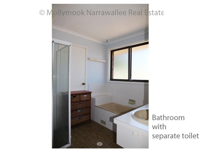 6 Anker Ave, Mollymook NSW 2539