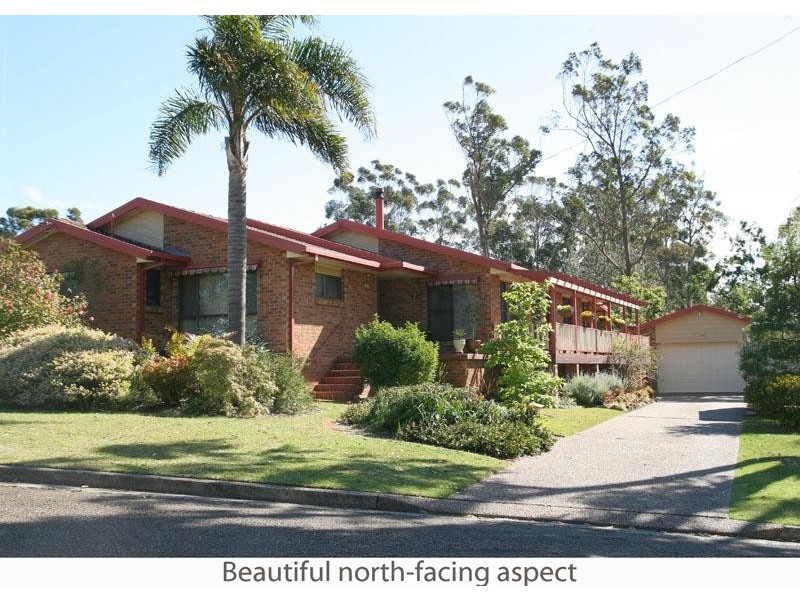 27 Tallwood Ave, Mollymook NSW 2539