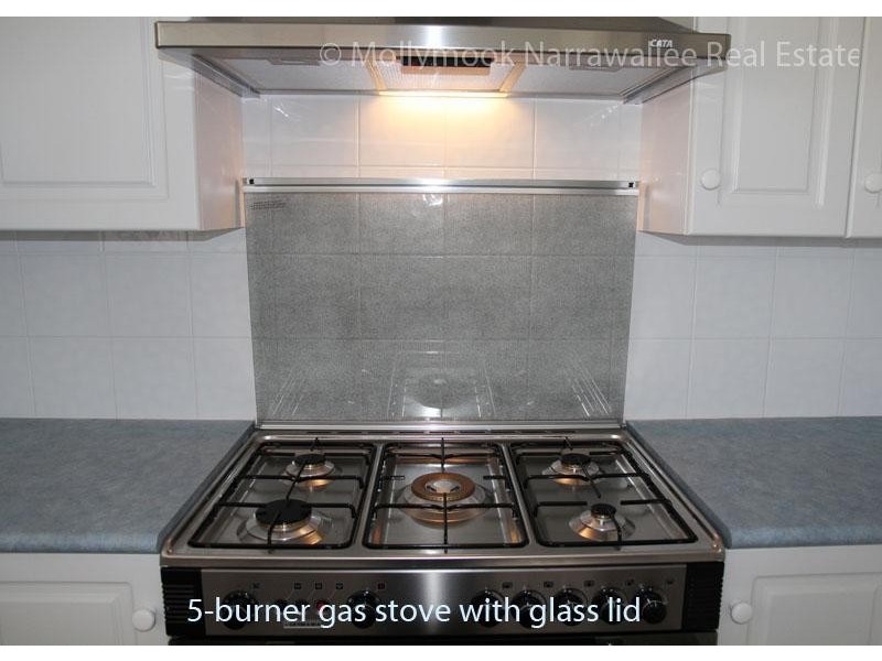 58 Seaview St, Mollymook NSW 2539