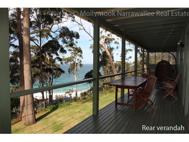 24 Tallwood Ave, Narrawallee NSW 2539