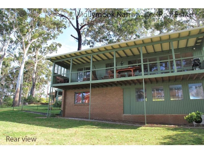 24 Tallwood Ave, Narrawallee NSW 2539