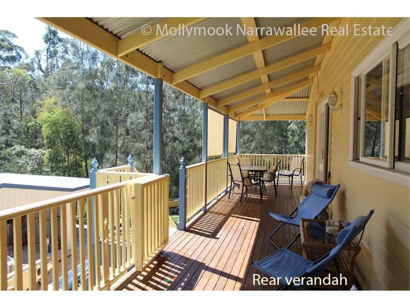 4 Blake Pl, Narrawallee NSW 2539