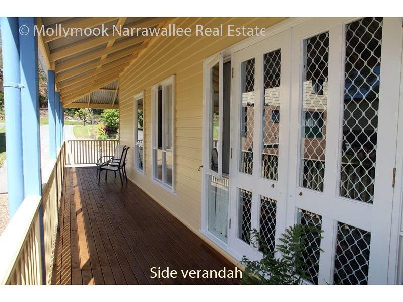 4 Blake Pl, Narrawallee NSW 2539