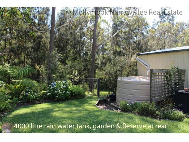 4 Blake Pl, Narrawallee NSW 2539