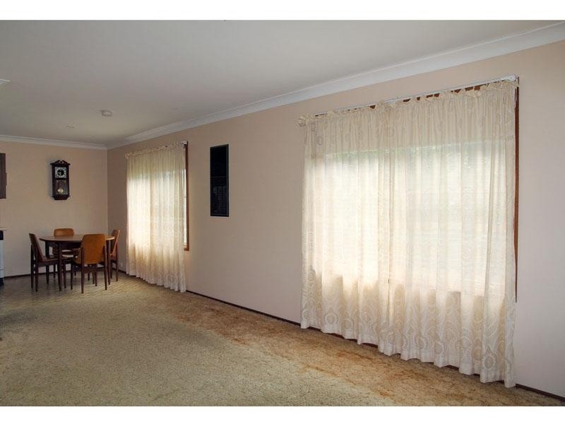 9 Woodglen Cres, Mollymook NSW 2539