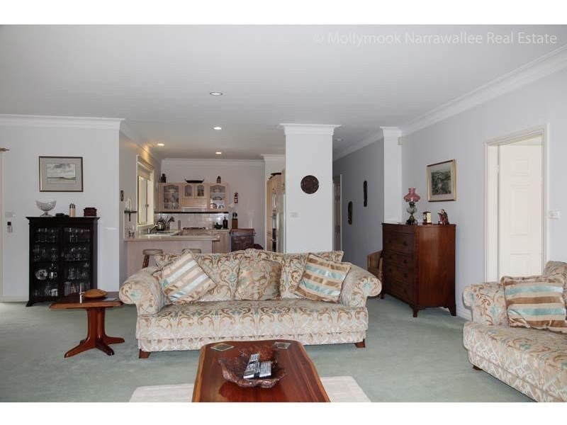 17 Sagittarius Way, Narrawallee NSW 2539