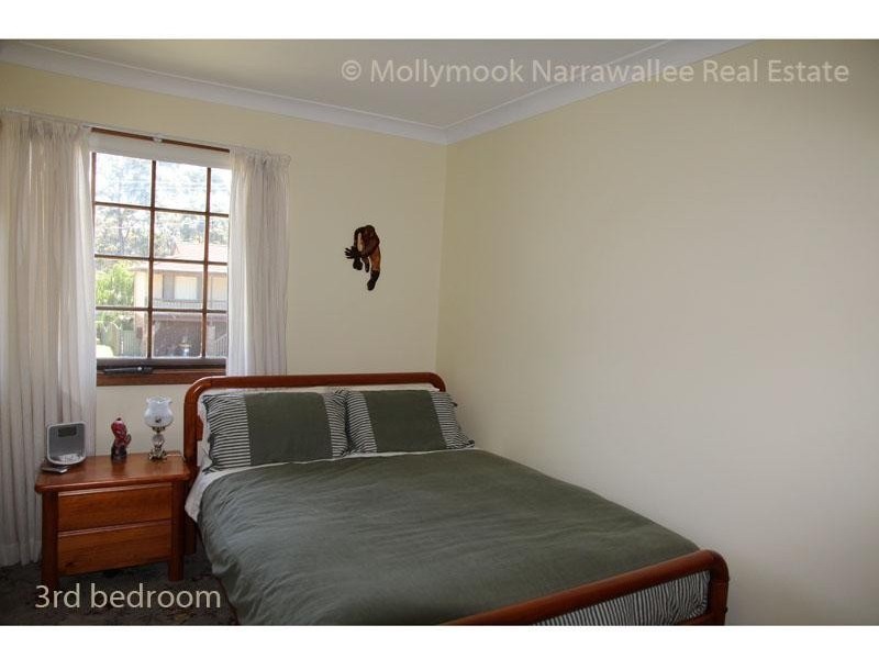 12 Bangalow  St, Narrawallee NSW 2539