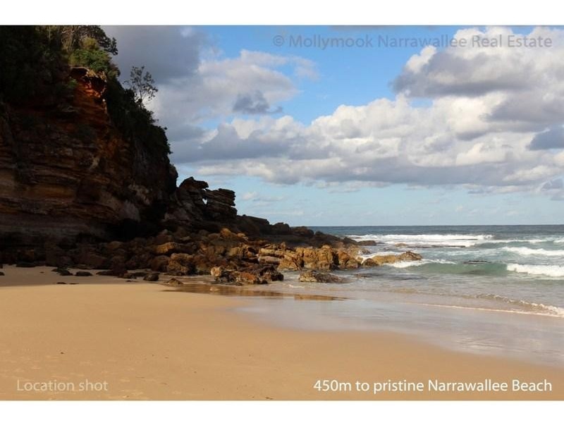 12 Bangalow  St, Narrawallee NSW 2539