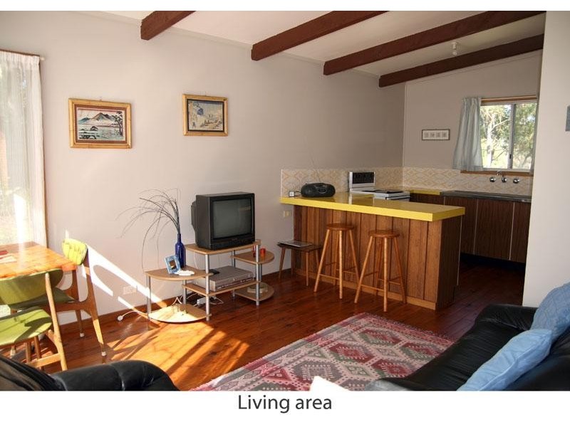 27 Ross Ave, Narrawallee NSW 2539