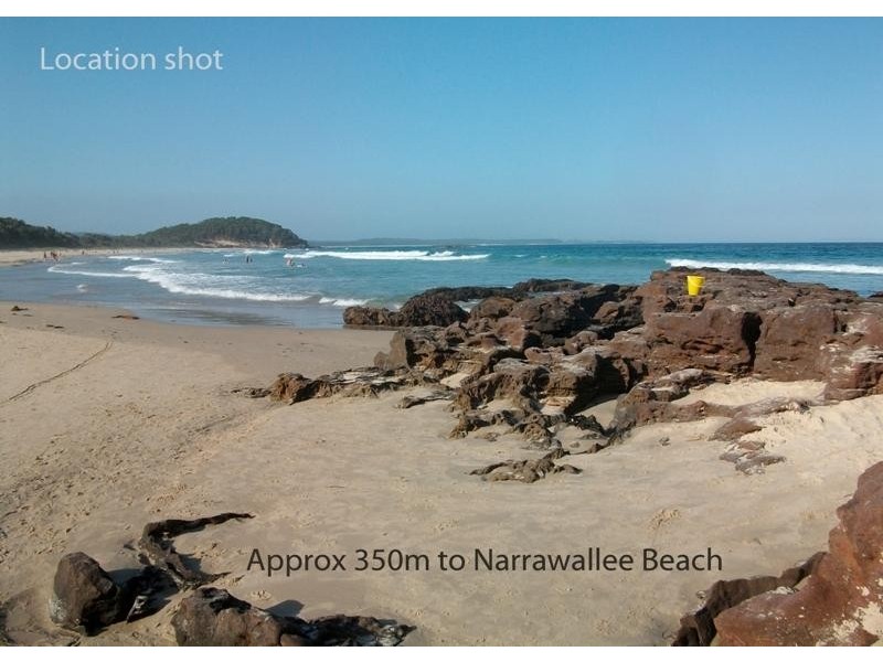 27 Ross Ave, Narrawallee NSW 2539