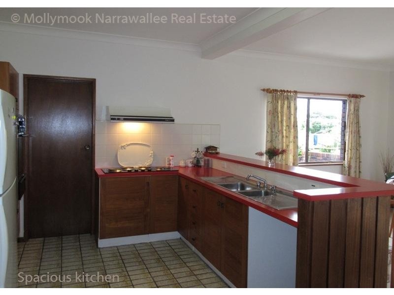 27 Pengana Cres, Mollymook NSW 2539