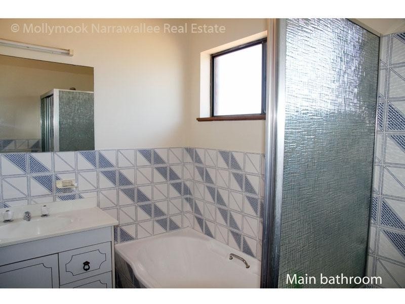 27 Pengana Cres, Mollymook NSW 2539