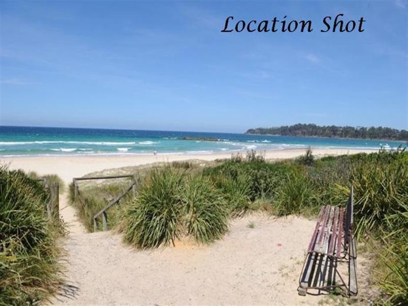 45 Bangalow St, Narrawallee NSW 2539