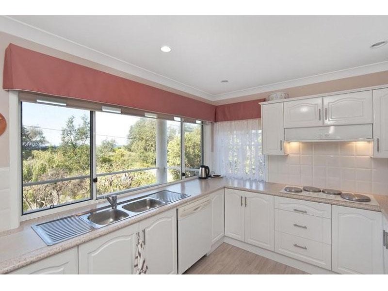 29 Matron Porter Dr, Narrawallee NSW 2539