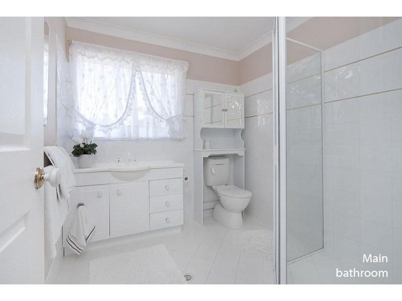 29 Matron Porter Dr, Narrawallee NSW 2539