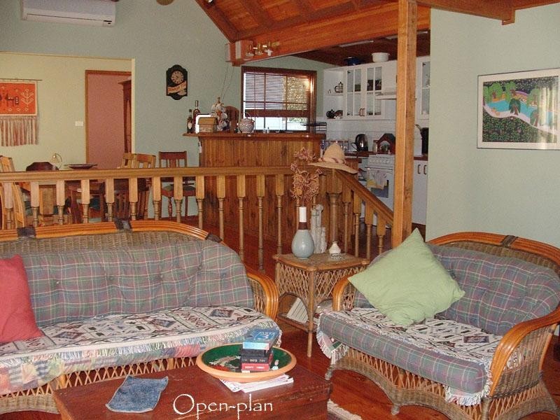 2 Settlers Way, Mollymook NSW 2539