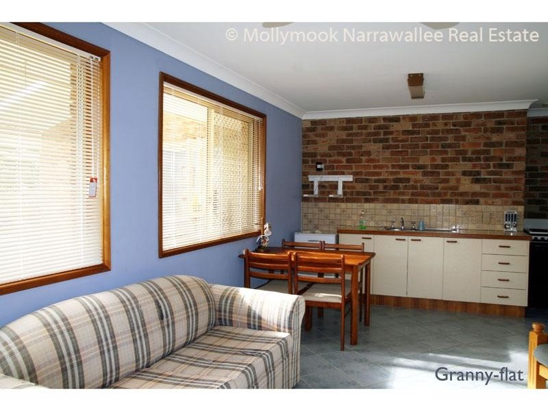 5 Toorak Cl, Mollymook NSW 2539