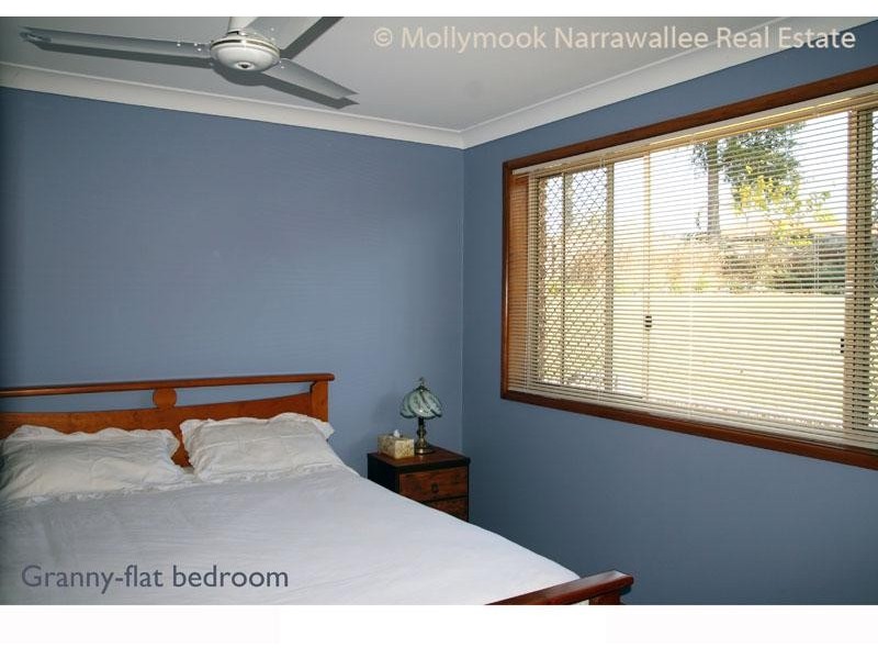 5 Toorak Cl, Mollymook NSW 2539
