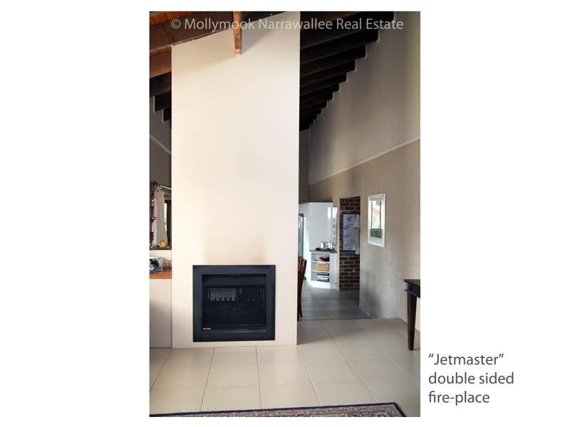 10 Scorpio Gr, Narrawallee NSW 2539