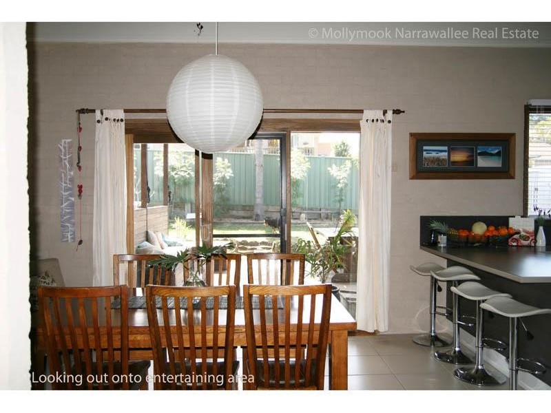 10 Scorpio Gr, Narrawallee NSW 2539