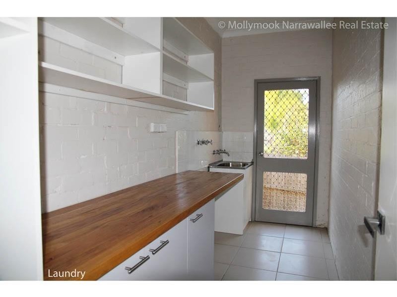 10 Scorpio Gr, Narrawallee NSW 2539